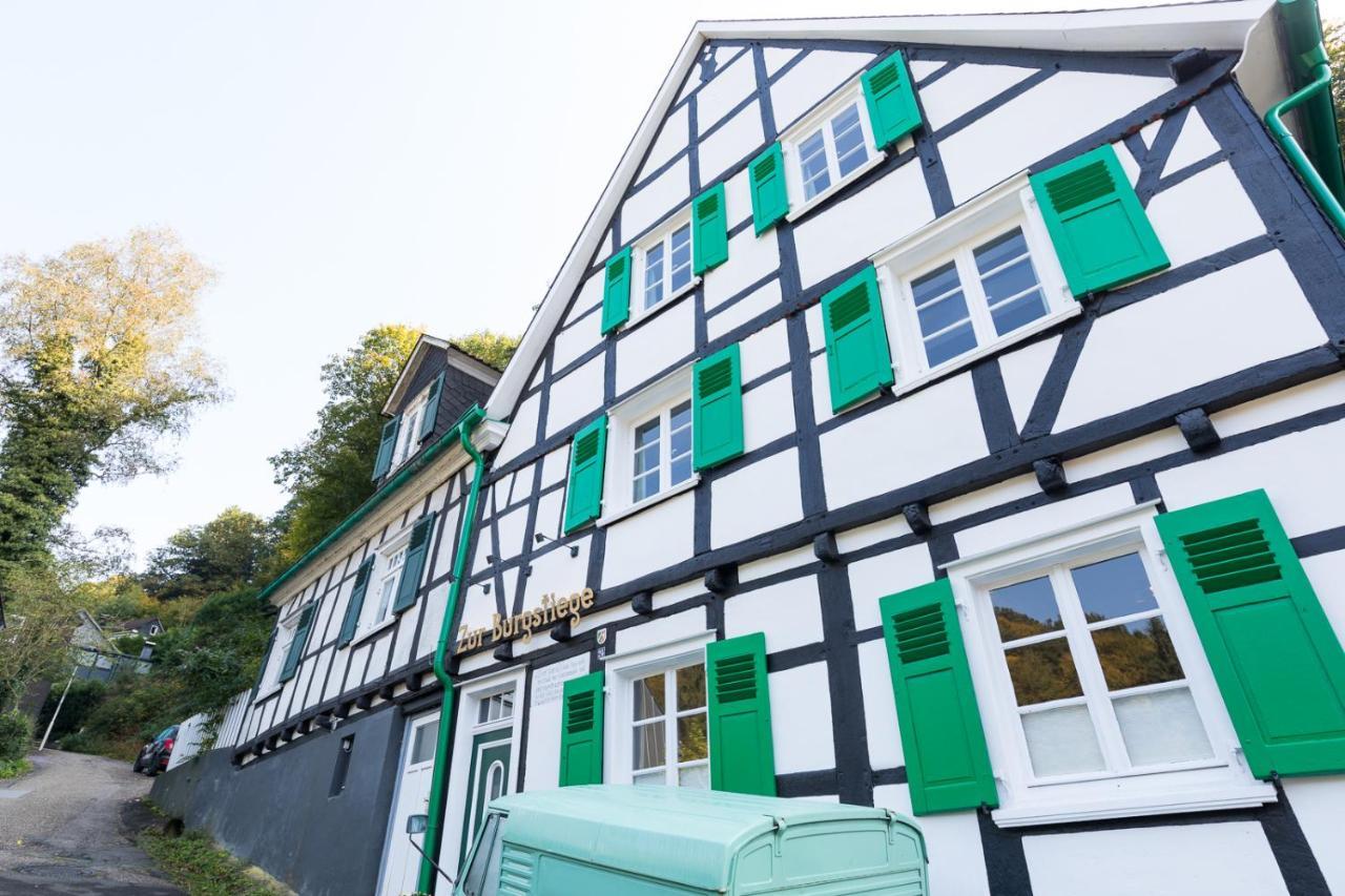 Zur Burgstiege Hotel Solingen Ngoại thất bức ảnh